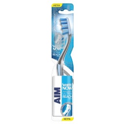 AIM | WHITE NOW | Οδοντόβουρτσα Ultra Reach White Now Μέτρια 1 Τεμάχιο