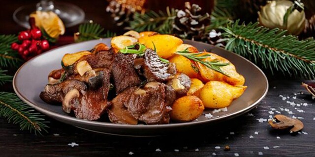 Μοσχαράκι μαγειρεμένο με μπίρα, μανιτάρια και πατάτες