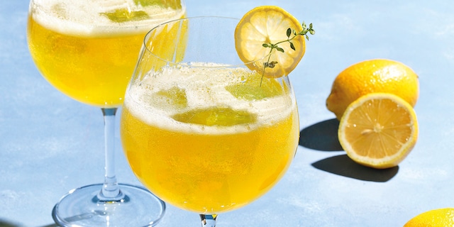 Limoncello spritz