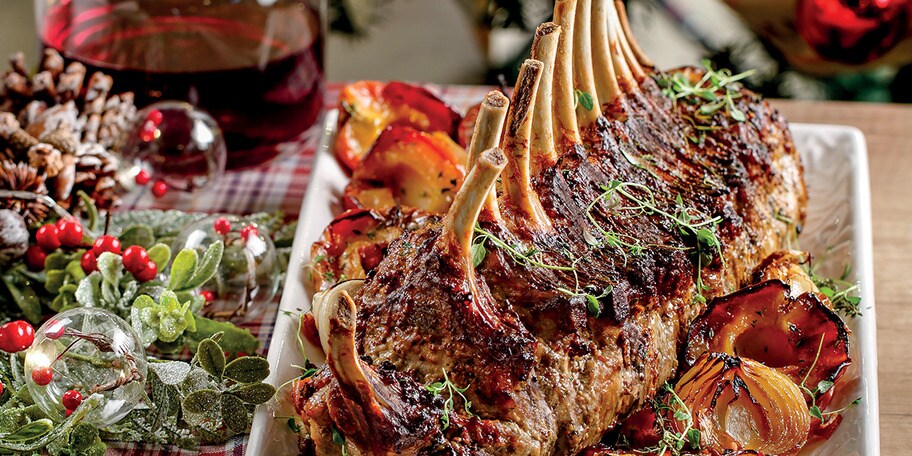 Χοιρινό καρέ μαριναρισμένο, με μήλα και κρεμμύδια