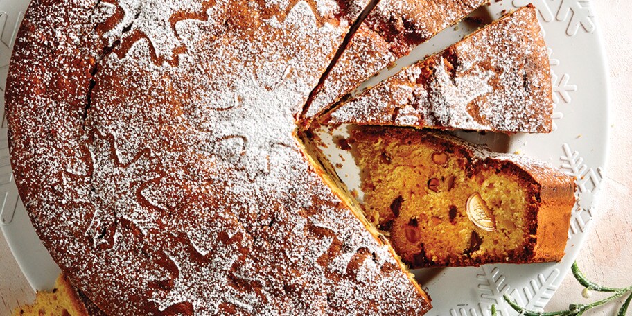 Βασιλόπιτα με πορτοκάλι και ξηρούς καρπούς